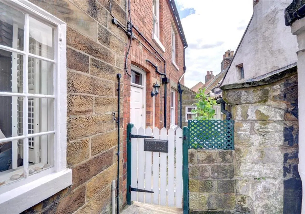 Minstead Cottage Robin Hood's Bay